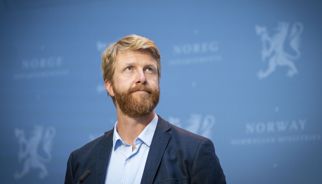 Overlege Are Stuwitz Berg i Folkehelseinstituttet under regjeringens pressekonferanse om koronasituasjonen, der nye reiseråd ble lagt fram. fram. Overlege Are Stuwitz Berg i Folkehelseinstituttet under regjeringens pressekonferanse om koronasituasjonen, der nye reiseråd ble lagt fram. fram.