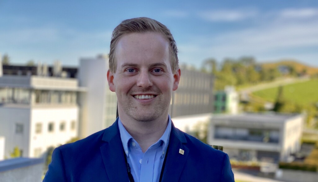 Markeds- og kommunikasjonsrådgiver Sven-Magnus_Skimmeland ved Universitetet i Stavanger kan tilby et rekordstort antall framtidige studenter studieplass ved Universitetet i Stavanger til høsten. Markeds- og kommunikasjonsrådgiver Sven-Magnus_Skimmeland ved Universitetet i Stavanger kan tilby et rekordstort antall framtidige studenter studieplass ved Universitetet i Stavanger til høsten.