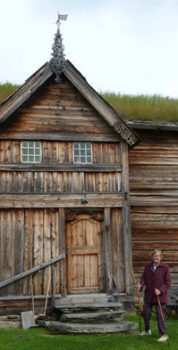 Gunnhild Valbjør Løchen (85) ønsker å bo her i huset sitt så lenge som mulig. Moderne teknologi kan hjelpe henne med det. (Foto: Kjell Andersen) Gunnhild Valbjør Løchen (85) ønsker å bo her i huset sitt så lenge som mulig. Moderne teknologi kan hjelpe henne med det. (Foto: Kjell Andersen)