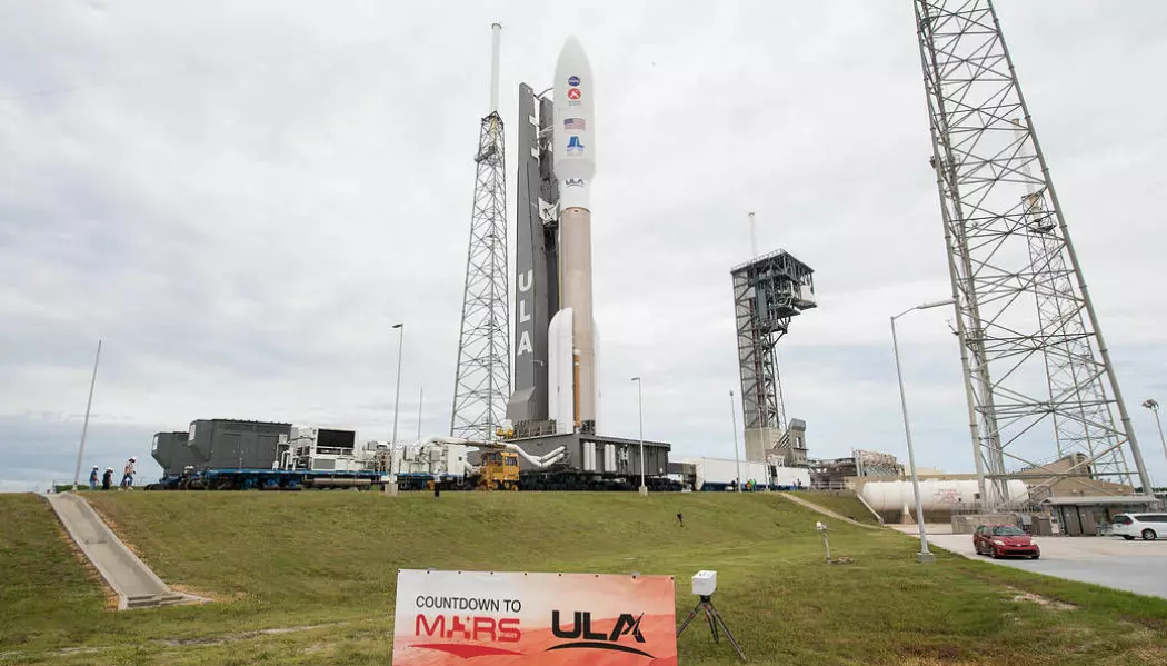 En United Launch Alliance Atlas V-rakett står klar til sende NASAs nye rover på vei mot Mars. Oppskytningen skal skje ved Cape Canaveral Air Force Station i Florida.