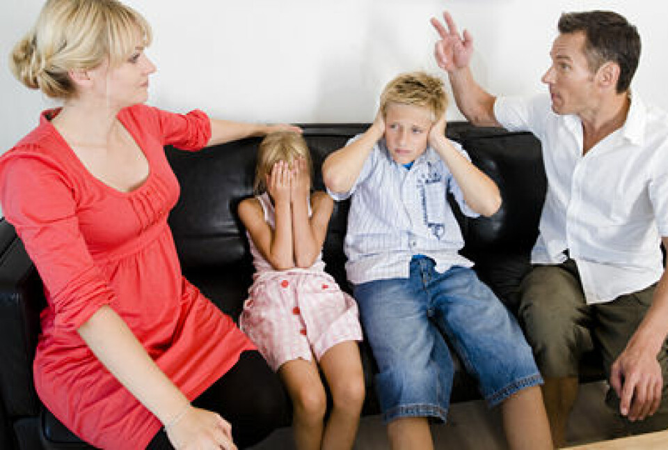 Slagrisikoen kan øke hos menn som har opplevd skilsmisse i hjemmet før fylte 18 år. (Illustrasjonsfoto: www.colourbox.no)
