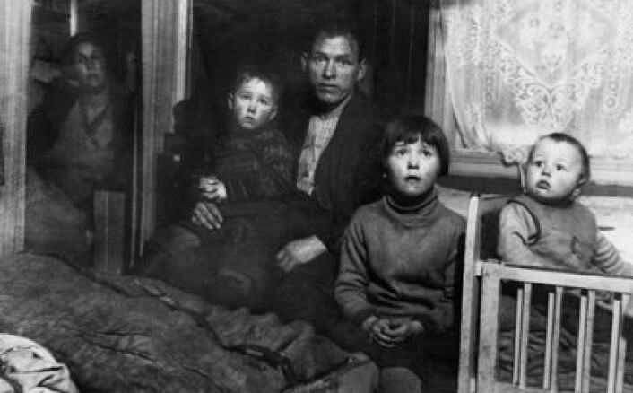 Arbeiderfamilie på fem i Oslo rundt 1930. (Foto: Nanna Broch/Oslo Museum/CC) Arbeiderfamilie på fem i Oslo rundt 1930. (Foto: Nanna Broch/Oslo Museum/CC)