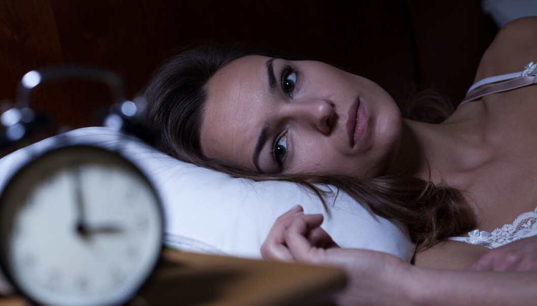 Insomni er den vanligste søvnsykdommen vi har. Tradisjonelt har de fleste blitt behandlet med søvnmedisiner - men nå vil forskere at flere skal behandles med terapi over internett. Insomni er den vanligste søvnsykdommen vi har. Tradisjonelt har de fleste blitt behandlet med søvnmedisiner - men nå vil forskere at flere skal behandles med terapi over internett.