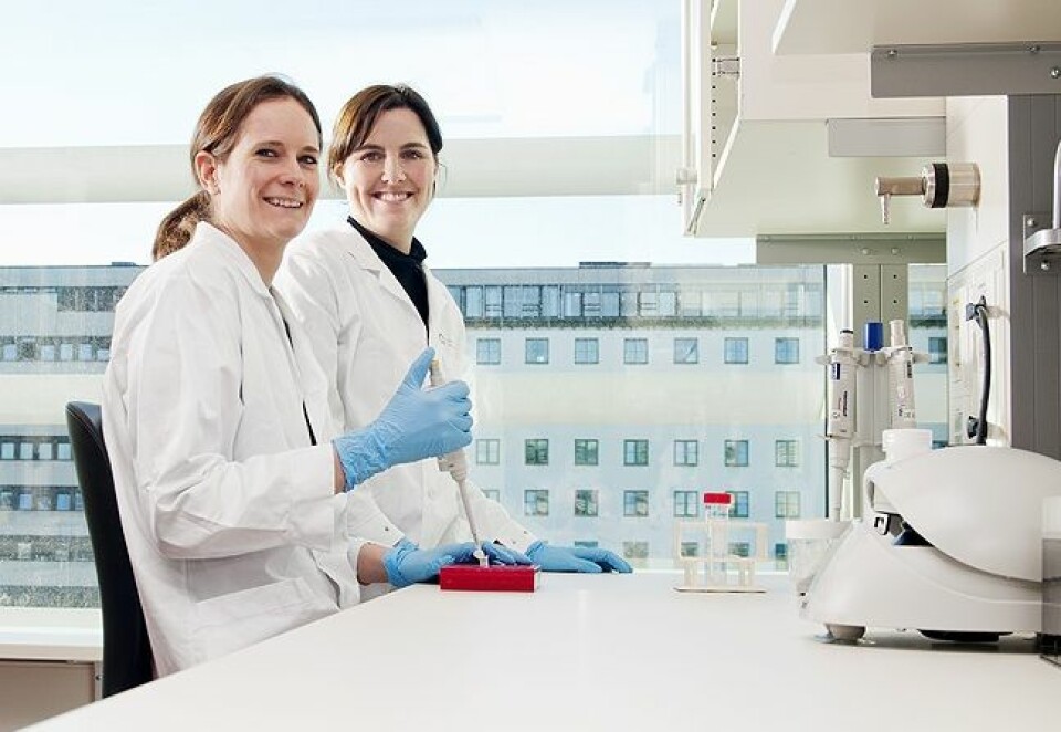 Stipendiatene Anita Sveen (t.v.) og Trude H. Ågesen (t.h.), som begge avla sin doktorgrad i 2012, har stått for utviklingen av de prognostiske testene. Foto: privat