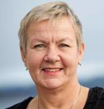 Grethe Rosenlund hos Skretting prøvar å finna ut kor mykje omega-3 laksen eigentleg treng for å halda seg ved helsa. (Foto: Jan Inge Haga) Grethe Rosenlund hos Skretting prøvar å finna ut kor mykje omega-3 laksen eigentleg treng for å halda seg ved helsa. (Foto: Jan Inge Haga)
