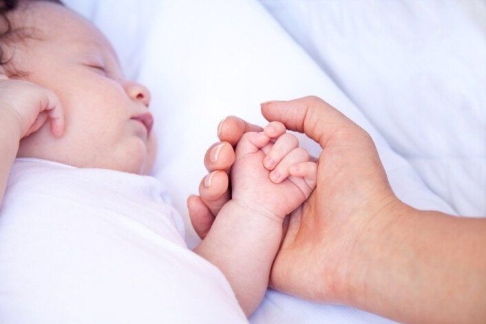 Foreldre kan bruke vuggesangen til å lede barnet ned i roen. (Foto: Microstock) Foreldre kan bruke vuggesangen til å lede barnet ned i roen. (Foto: Microstock)
