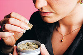 I 2012 solgte taxfree-butikkene på norske flyplasser 239 tonn snus. (Foto: Sirus) I 2012 solgte taxfree-butikkene på norske flyplasser 239 tonn snus. (Foto: Sirus)