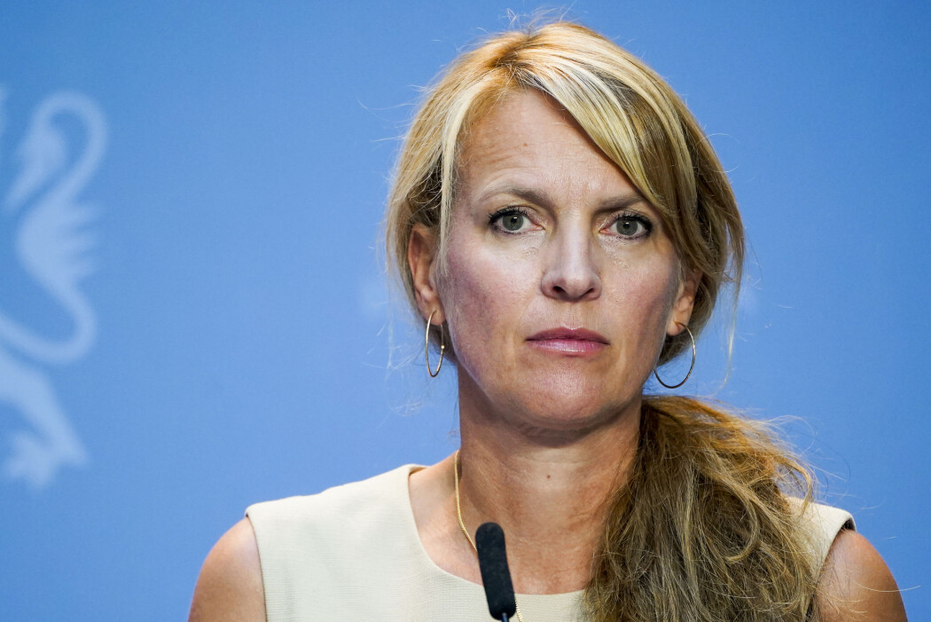Avdelingsdirektør i Folkehelseinstituttet Line Vold under en pressekonferanse om koronasituasjonen. Avdelingsdirektør i Folkehelseinstituttet Line Vold under en pressekonferanse om koronasituasjonen.