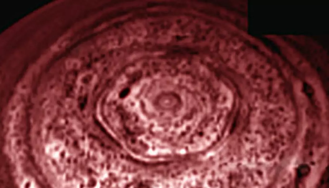 Mystisk sekskant på Saturn