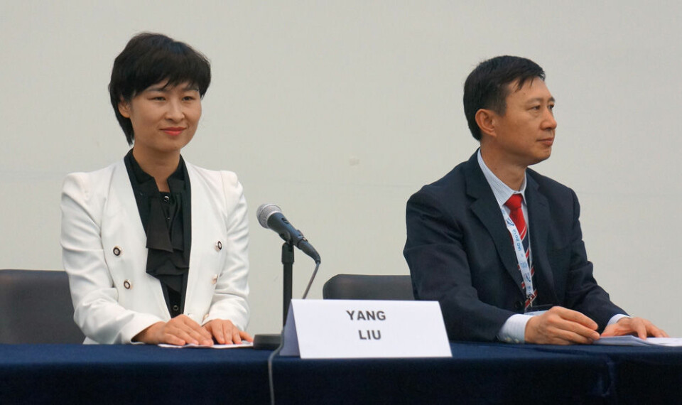 Liu Yang, taikonaut (t.v), og Wang Zhaoyao, leder av China Manned Space Engineering Office, (Foto: Arnfinn Christensen)