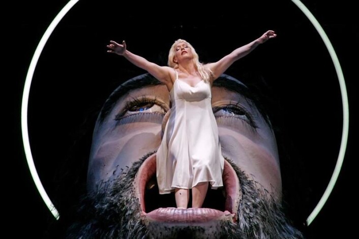 Her er Emily Magee i rollen som Salome under en oppsetning i Salzburg. (Foto: Forster) Her er Emily Magee i rollen som Salome under en oppsetning i Salzburg. (Foto: Forster)