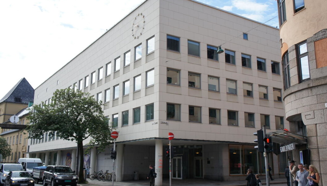 Kr 10 000 er betalt som erstatning i en varslingsak på Psykologisk fakultet ved Universitetet i Bergen. Kr 10 000 er betalt som erstatning i en varslingsak på Psykologisk fakultet ved Universitetet i Bergen.