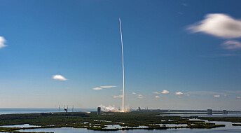 SpaceX bruker resirkulert rakett til å sende opp satellitter til sitt globale internett-prosjekt