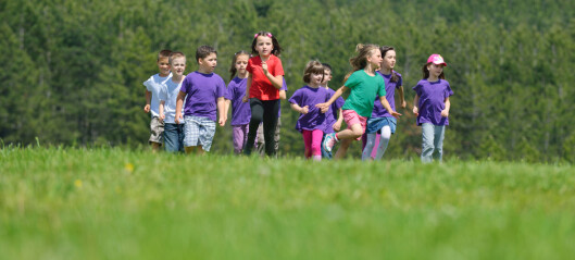 Barn er lykkeligere og sunnere om de er mye ute i naturen, men kan også bli bekymret