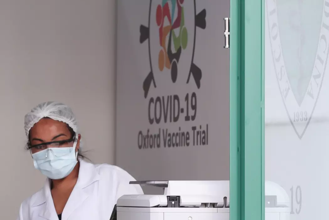 Testing av Oxford-vaksinen på mennesker foregår blant annet i Brasil.