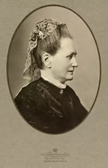 Camilla Collett 1863/1867. (Foto: Nasjonalbiblioteket)