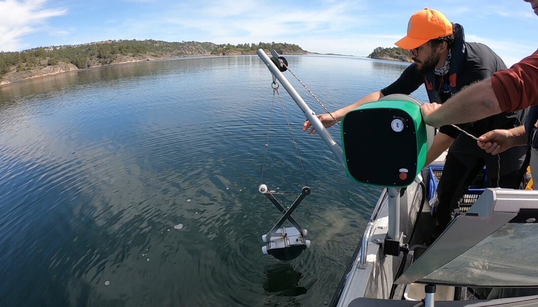 Det blei bråstopp i arbeidet med å hente inn prøver frå sjøen for marinbiolog Juan C. F. Pardo. I staden gjekk han og andre saman om å skrive om utfordringane i korona-tida. Det blei bråstopp i arbeidet med å hente inn prøver frå sjøen for marinbiolog Juan C. F. Pardo. I staden gjekk han og andre saman om å skrive om utfordringane i korona-tida.