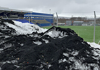Chemicals from rubber playgrounds and artificial turf pitches pollute the sea