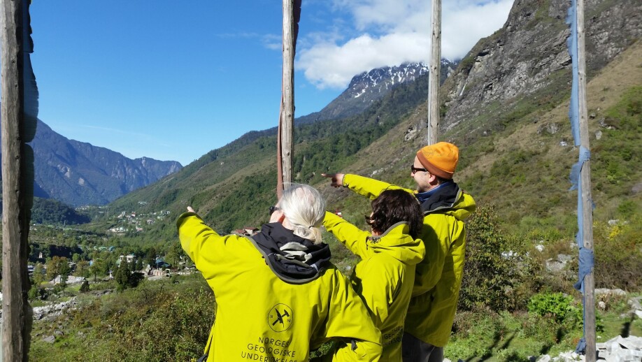 NGU-forskarane John Dehls, Reginald Hermanns og Ivanna Penna i Sikkim i India, kor Yumthang-skredet gjekk i 2015.