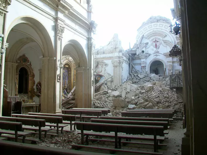 La iglesia de Santiago i Lorca ble ødelagt av jordskjelvet i 2011. (Foto: antonio periago/Wikimedia Commons)