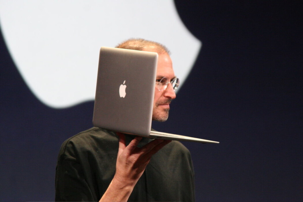 Fortellingen om Apple-grunnleggeren Steve Jobs, mannen som ga som sto bak både Mac og iPhone, er fortellingen om kynikeren som ikke skyr noen midler for å lykkes. Men slik trenger det ikke å være. Fortellingen om Apple-grunnleggeren Steve Jobs, mannen som ga som sto bak både Mac og iPhone, er fortellingen om kynikeren som ikke skyr noen midler for å lykkes. Men slik trenger det ikke å være.