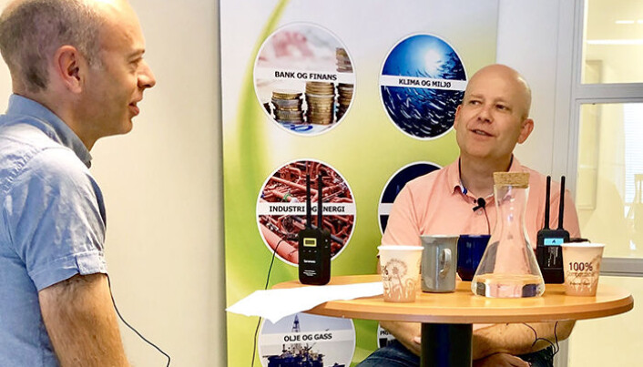 Programleder Anders Løland med podcastgjest Kenth Engø-Monsen fra Telenor Research. Programleder Anders Løland med podcastgjest Kenth Engø-Monsen fra Telenor Research.