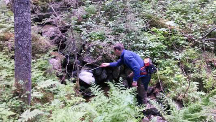 Øivind Gammelmo har utstyrt seg med med håv og feller for å fange sørgemygg. (Foto: Privat) Øivind Gammelmo har utstyrt seg med med håv og feller for å fange sørgemygg. (Foto: Privat)
