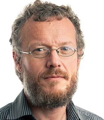 Førsteamanuensis på NLA Høgskolen i Bergen John Skartveit er en av få i verden som forsker på fossiler av hårmygg. Førsteamanuensis på NLA Høgskolen i Bergen John Skartveit er en av få i verden som forsker på fossiler av hårmygg.