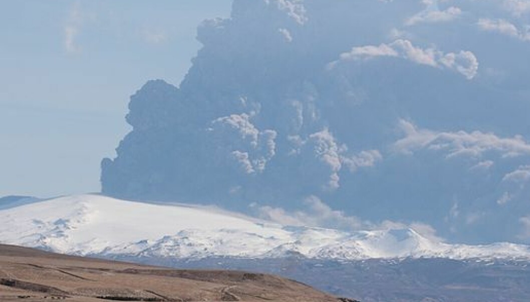 Vulkanutbrudd tvang steinalderjegere på flukt