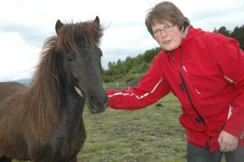 Forsker Astrid Johansen ved Bioforsk Midt-Norge i Stjørdal her ledet prosjektet om grovfôr til hest. (Foto: Jon Schärer) Forsker Astrid Johansen ved Bioforsk Midt-Norge i Stjørdal her ledet prosjektet om grovfôr til hest. (Foto: Jon Schärer)