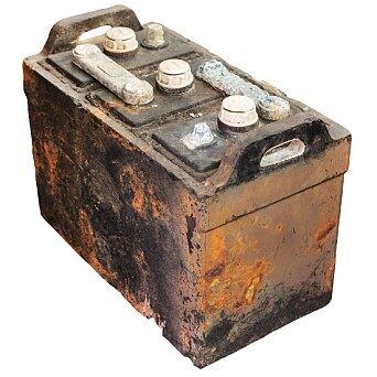Hovedårsaken. Brukte bilbatterier. Hovedårsaken. Brukte bilbatterier.