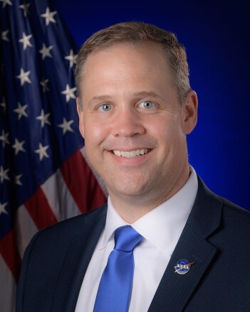 Jim Bridenstine har vært NASA-sjef siden april 2018, etter at Trump-administrasjonen nominerte han til stillingen. Hans tid i NASA har vært preget av samarbeid med kommersielle aktører. Jim Bridenstine har vært NASA-sjef siden april 2018, etter at Trump-administrasjonen nominerte han til stillingen. Hans tid i NASA har vært preget av samarbeid med kommersielle aktører.