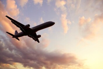I 2011 tok Avinor initiativet til å få utredet detaljerte muligheter for flydrivstoff. Nå foreligger rapporten. (Foto: Photos.com) I 2011 tok Avinor initiativet til å få utredet detaljerte muligheter for flydrivstoff. Nå foreligger rapporten. (Foto: Photos.com)