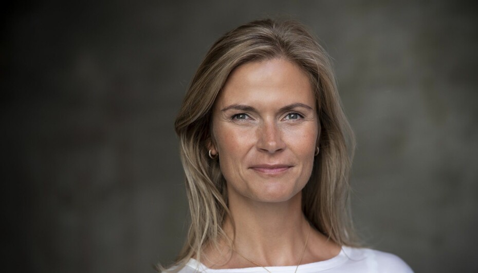 Karoline Kopperud er førsteamanuensis ved Handelshøyskolen på OsloMet og forsker på ledelse, jobbengasjement og arbeidsglede.