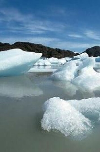 Ny forskning viser at klodens temperatur har falt gjennom flere hundre år. Bare de siste 100 årene er den steget igjen. (Foto: Colourbox) Ny forskning viser at klodens temperatur har falt gjennom flere hundre år. Bare de siste 100 årene er den steget igjen. (Foto: Colourbox)