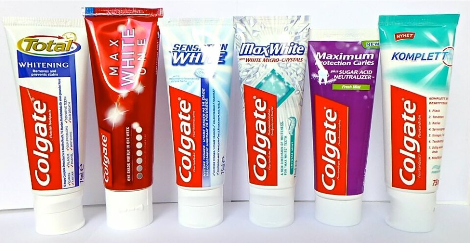 I en dagligvarebutikk i Oslo fant forskning.no seks ulike tannpastaer av merket Colgate. Fire av dem lover deg hvitere tenner. En av dem er Komplett, ifølge produsenten. En av dem er Total. Hva skal du velge? (Foto: Bård Amundsen)