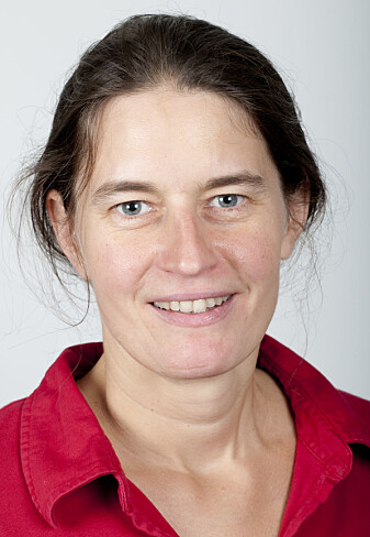 Opplevelsen av nærhet til andre kan få folk til å gråte, ifølge psykologiprofessor Beate Seibt. Opplevelsen av nærhet til andre kan få folk til å gråte, ifølge psykologiprofessor Beate Seibt.
