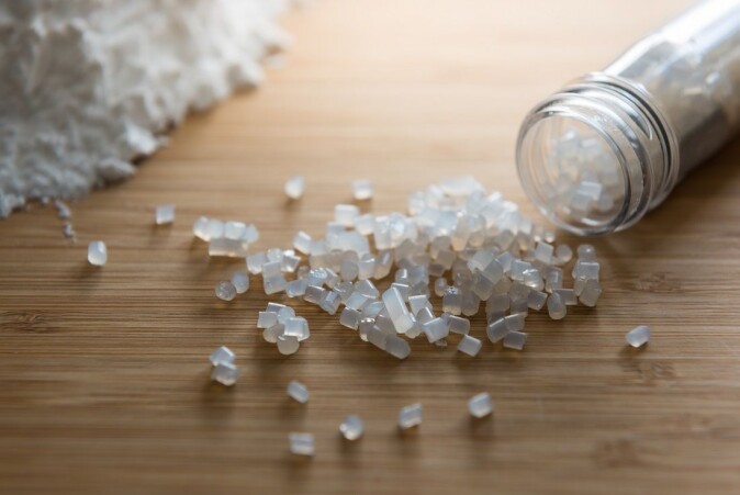 Biobasert og biologisk nedbrytbar plast er ikke tryggere enn annen plast. Biobasert og biologisk nedbrytbar plast er ikke tryggere enn annen plast.