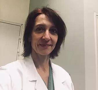 Risa Lonne-Hoffmann er gynekolog og forsker. Det betyr at hun behandler og forsker på sykdommer i underlivet til kvinner.