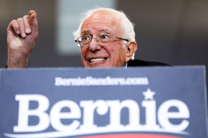 Både aldrisme (diskriminering av eldre), anti-sosialisme og mistro til personer som ikke har en gudstro (ateister) er trolig langt mer utbredt blant amerikanere enn rasisme og sexisme. Dette kunne ha gjort det vanskelig for Bernie Sanders (79) om han var blitt Demokratenes kandidat ved valget i høst. Både aldrisme (diskriminering av eldre), anti-sosialisme og mistro til personer som ikke har en gudstro (ateister) er trolig langt mer utbredt blant amerikanere enn rasisme og sexisme. Dette kunne ha gjort det vanskelig for Bernie Sanders (79) om han var blitt Demokratenes kandidat ved valget i høst.