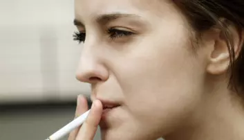 Women who smoke have a higher risk of developing lung cancer compared to men