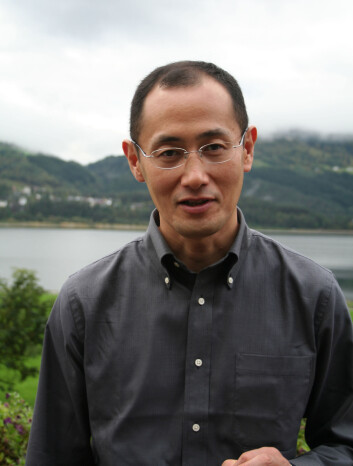 "Professor Shinya Yamanaka puster lettet ut. De oppsiktsvekkende resultatene fra sommeren 2006 ser ut til å holde vann. (Foto: Kristin S. Grønli)" "Professor Shinya Yamanaka puster lettet ut. De oppsiktsvekkende resultatene fra sommeren 2006 ser ut til å holde vann. (Foto: Kristin S. Grønli)"