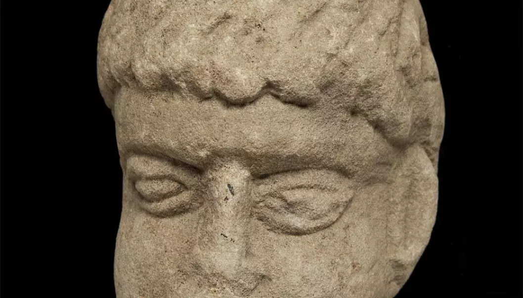 Romersk gud blant eldgammelt søppel