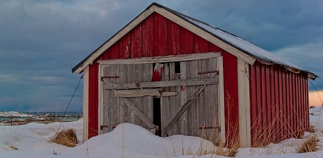 Fra nasjonalt nivå blir turisme i Nord-Norge promotert med uberørt natur. For mange lokalsamfunn kan denne nasjonale ideen komme i konflikt med ønsket om lokal industriutvikling. (Foto: Wikimedia Commons) Fra nasjonalt nivå blir turisme i Nord-Norge promotert med uberørt natur. For mange lokalsamfunn kan denne nasjonale ideen komme i konflikt med ønsket om lokal industriutvikling. (Foto: Wikimedia Commons)