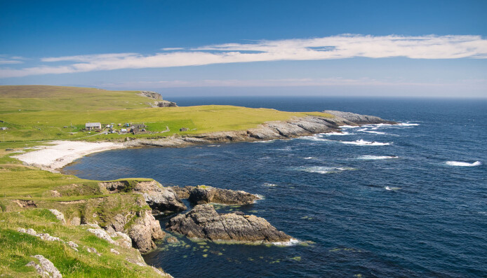Shetland er i dag en liten øygruppe. Shetland-landet som fantes for ikke så lenge siden, var veldig mye større. Store elver fra det indre av Shetland-landet veltet ut i Nordsjøen og møtte breisen og smeltevannet fra Norge. Shetland er i dag en liten øygruppe. Shetland-landet som fantes for ikke så lenge siden, var veldig mye større. Store elver fra det indre av Shetland-landet veltet ut i Nordsjøen og møtte breisen og smeltevannet fra Norge.