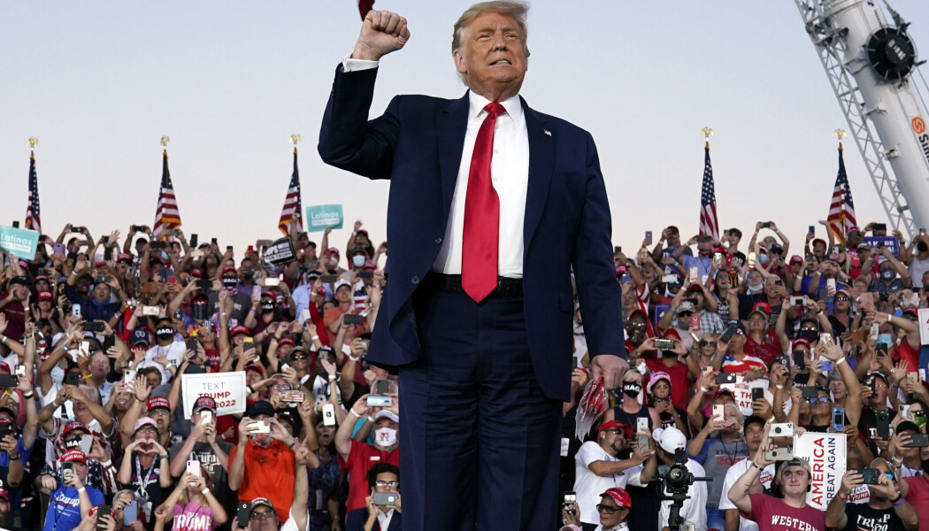 Når Donald Trump skal bygge opp arbeiderklassens status bruker han latterliggjøring for alt det er verdt, mener Michèle Lamont. Her fra et valgkampmøte i Orlando. Når Donald Trump skal bygge opp arbeiderklassens status bruker han latterliggjøring for alt det er verdt, mener Michèle Lamont. Her fra et valgkampmøte i Orlando.