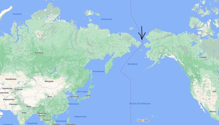 USA og Russland skilles bare fem kilometer. Dette området kalles Beringstredet. USA og Russland skilles bare fem kilometer. Dette området kalles Beringstredet.