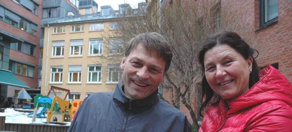 I docenti universitari Kristian Nordahl Rolfsen e Pentti Vunibo vogliono guardare gli spazi dell'asilo in un modo nuovo.  (Foto: Carrie Amlie)