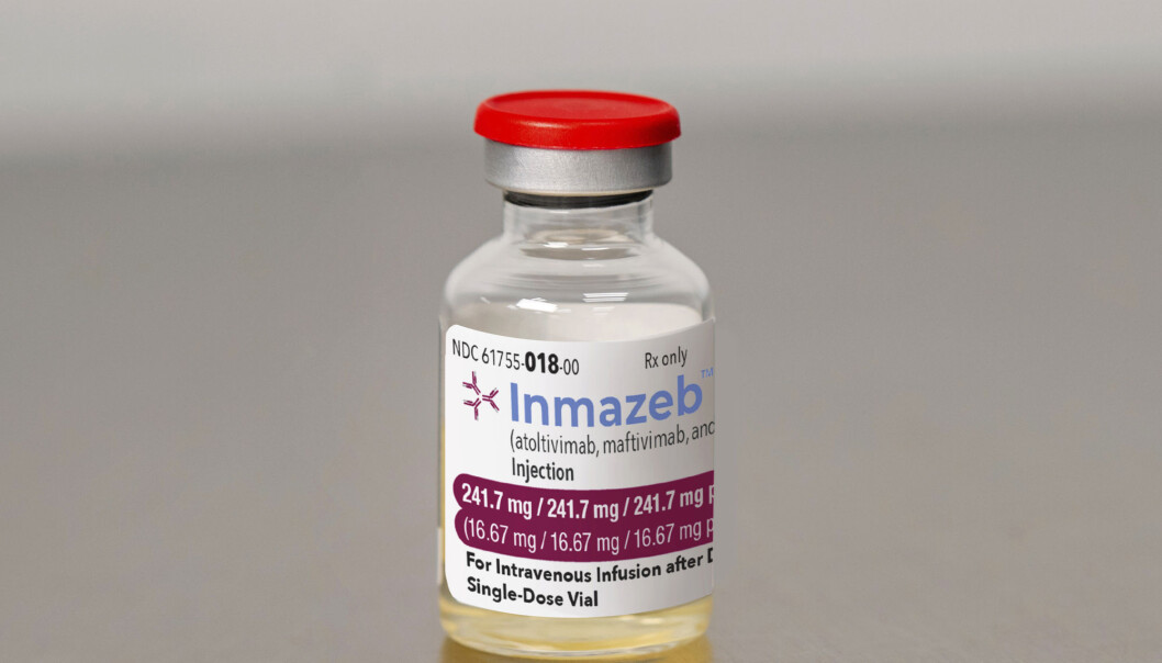 Dette er det aller første legemiddelet som er godkjent som behandling mot ebola. En amerikansk studie viser til vesentlig nedsatt dødelighet hos pasienter som behandles med Inmazeb, og spesielt der medisinen gis tidlig i sykdomsforløpet. Dette er det aller første legemiddelet som er godkjent som behandling mot ebola. En amerikansk studie viser til vesentlig nedsatt dødelighet hos pasienter som behandles med Inmazeb, og spesielt der medisinen gis tidlig i sykdomsforløpet.