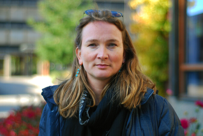 Kvinner er mer presset på tid og dømmes også på en annen måte enn menn om de legger ut på valgkamp og forlater familien, ifølge Francesca Refsum Jensenius. Kvinner er mer presset på tid og dømmes også på en annen måte enn menn om de legger ut på valgkamp og forlater familien, ifølge Francesca Refsum Jensenius.